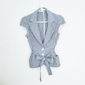 EUC adorable seersucker blazer